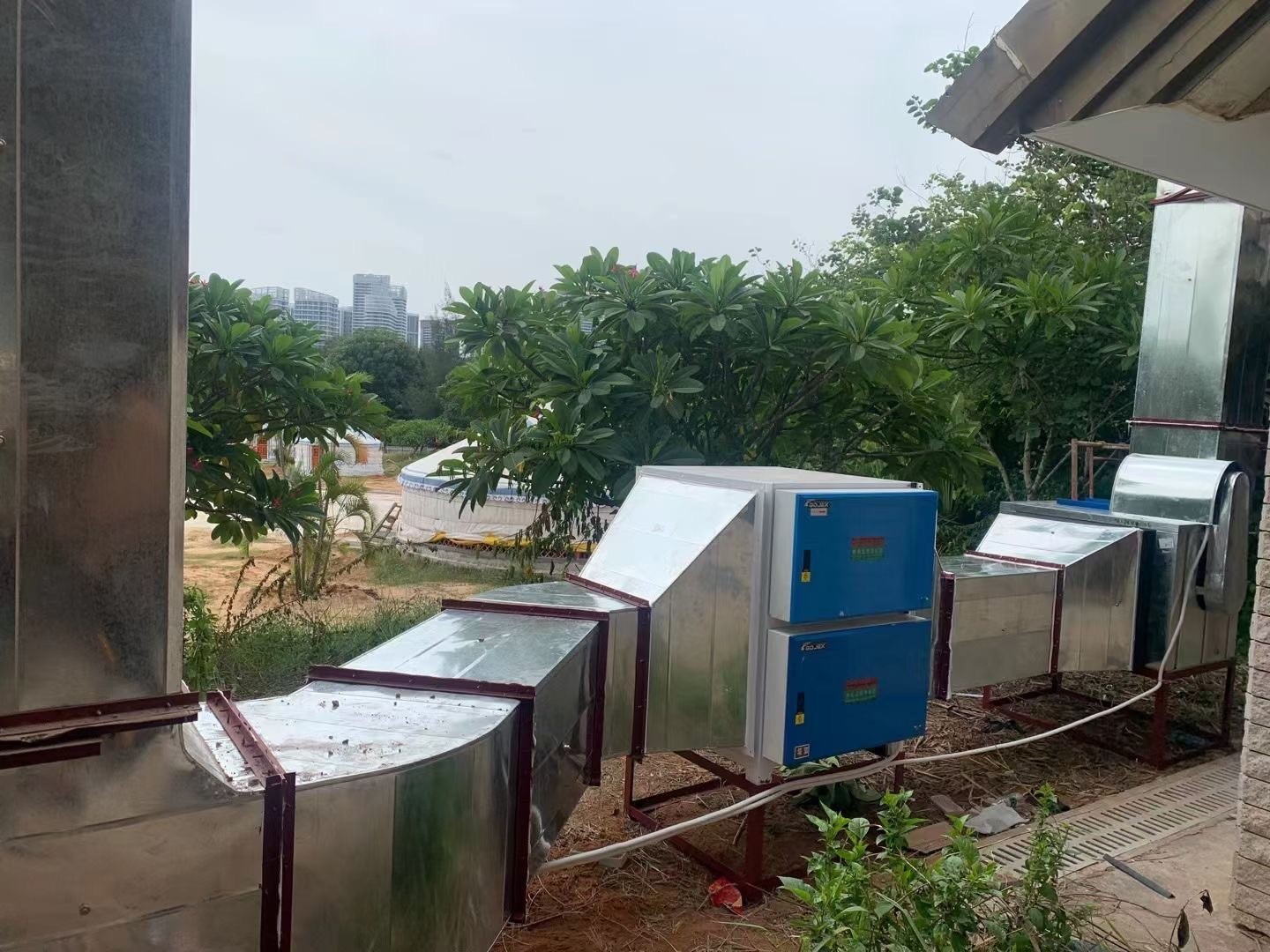 油煙凈化器，油煙凈化設(shè)備，油煙凈化機(jī)